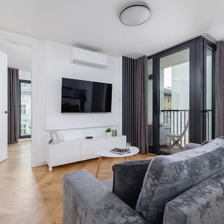 Lux Apartments Kosciuszki 39 With Parking By Renters Prestige Krakow Dış mekan fotoğraf