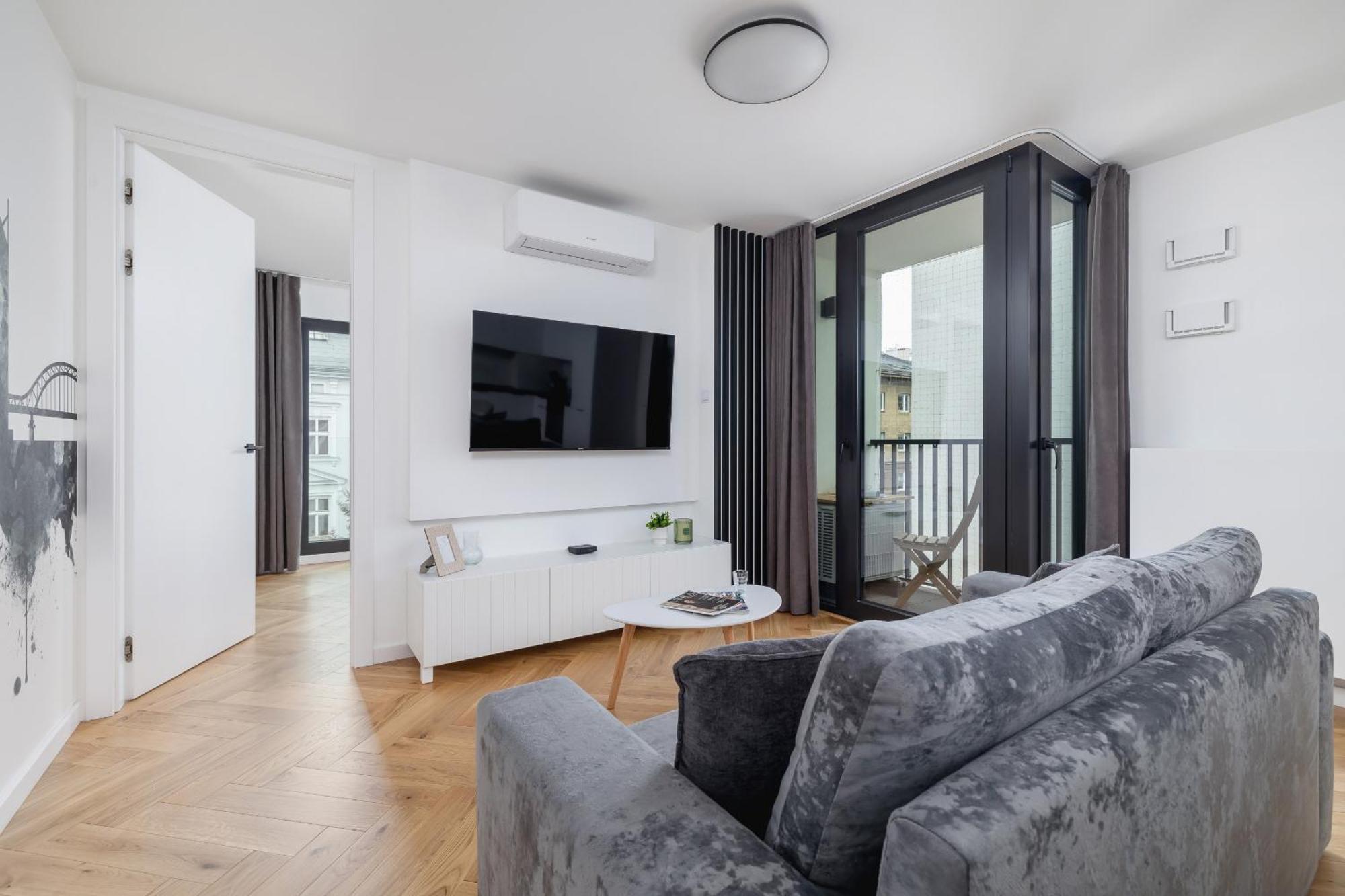 Lux Apartments Kosciuszki 39 With Parking By Renters Prestige Krakow Dış mekan fotoğraf